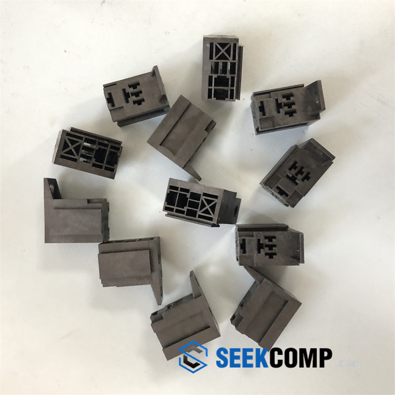 1-1904045-5 - Image 3